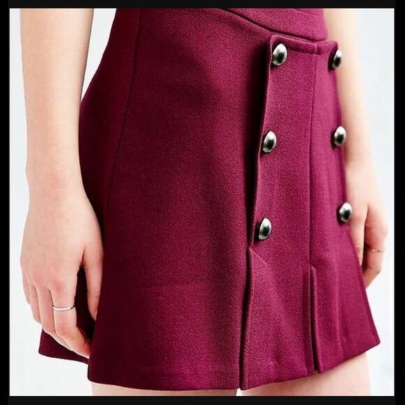 Urban Outfitters Cope purple button front mini skirt, size 8 - Picture 3 of 11
